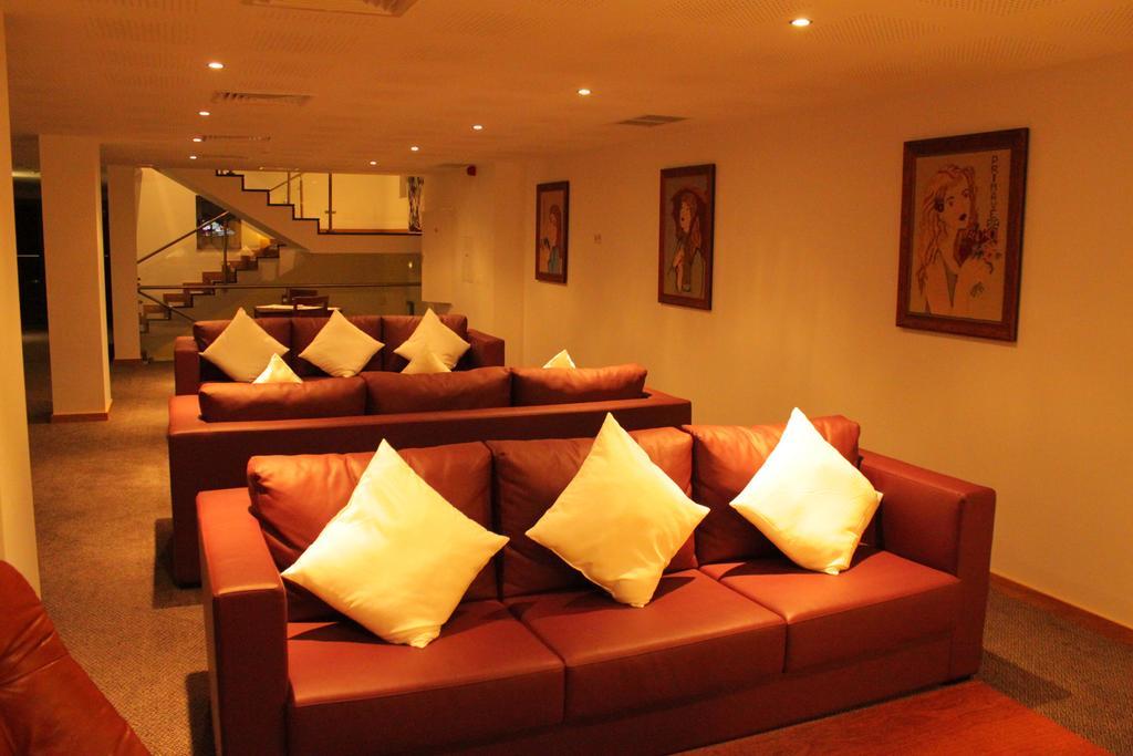 Hotel O Gato & Spa Odivelas  ภายนอก รูปภาพ